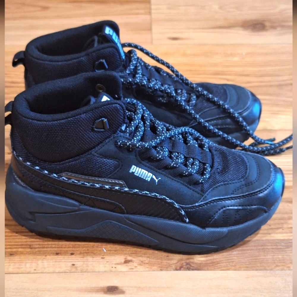 Puma Sneakers